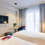 Ibis Center מלון